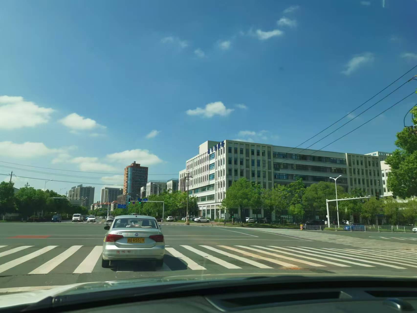 ��ý�w���E�Ľ������W(w��ng)վ�;W(w��ng)�j(lu��)�ƏVҪ��ô���ź�